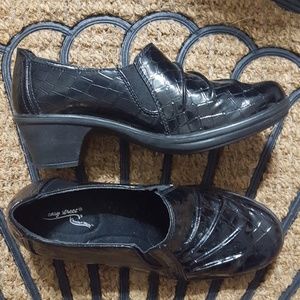 5/$25 Black Slip on's